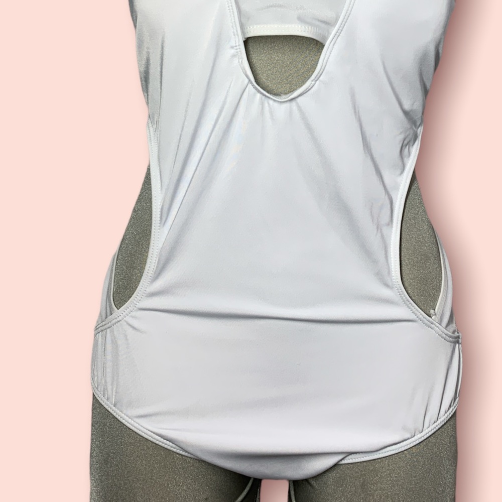 White  Custom Designer  One Piece Swimsuit Size XL - Picture 12 of 14